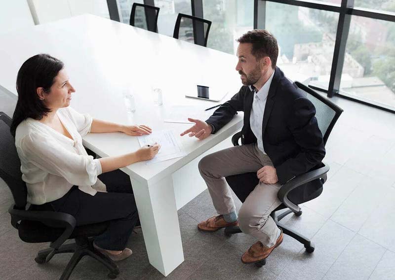 Korkeatasoinen osaaminen yhdistettynä huomioivaan asiakaspalveluun